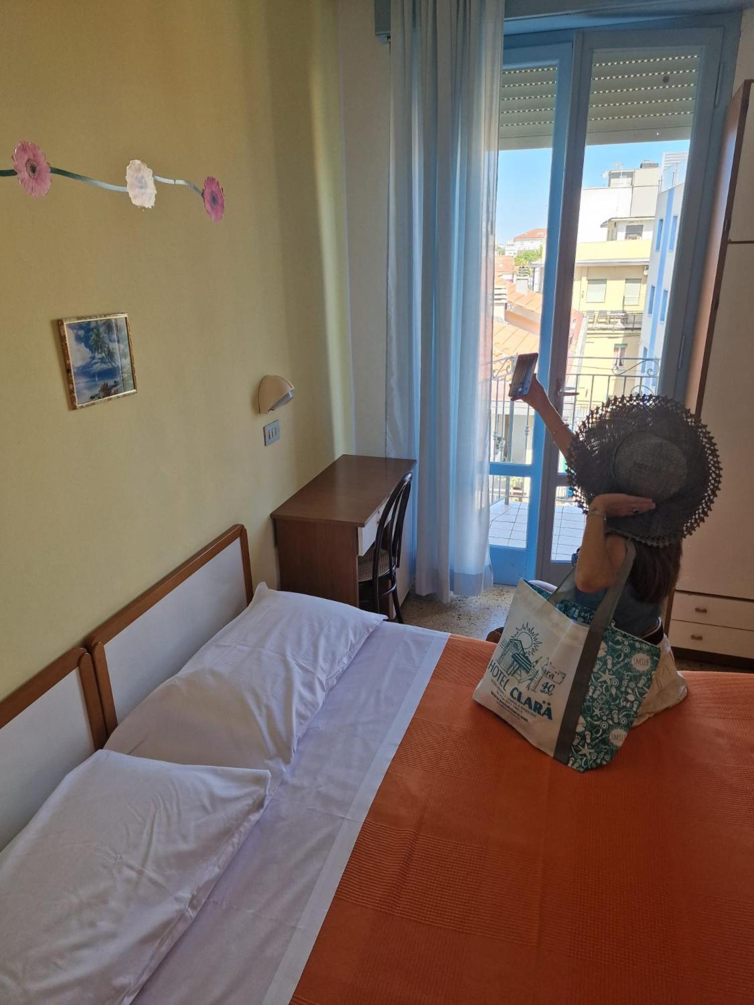 Hotel Clara Rimini Exterior photo