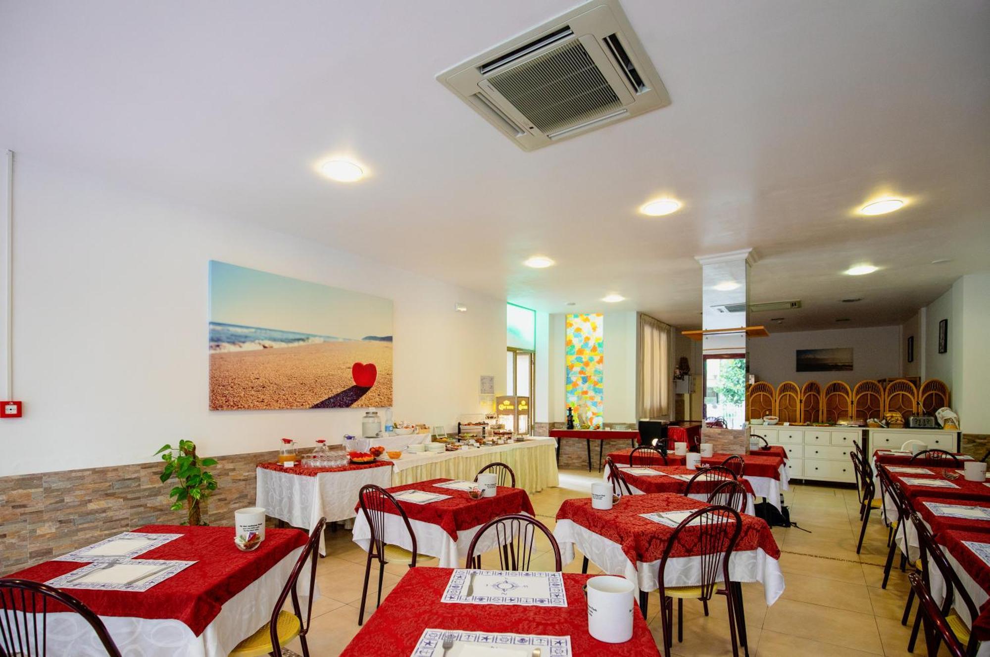 Hotel Clara Rimini Exterior photo